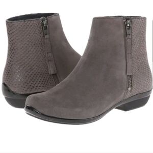 Dansko Otis Grey Suede Ankle Boots Booties Women's Size EU 38 US 7.5/8